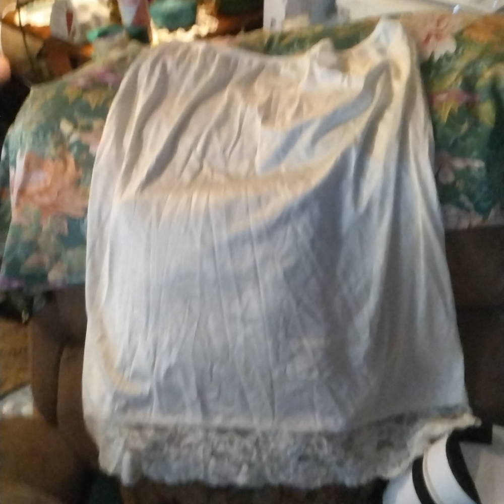 2X mid length 32" nylon Half Slip